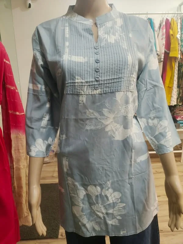Rayon Cotton 3/4 short Kurti (M) - View 1
